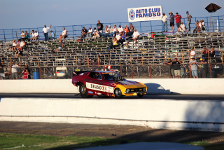 Illustration for article titled Bakersfield Drag Racing - October Meet